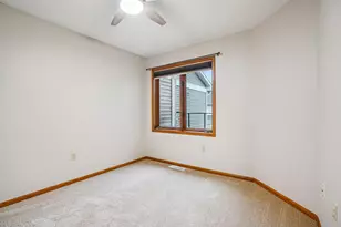 210 Hartford Square, Hartford, WI 53027 - Photo 15