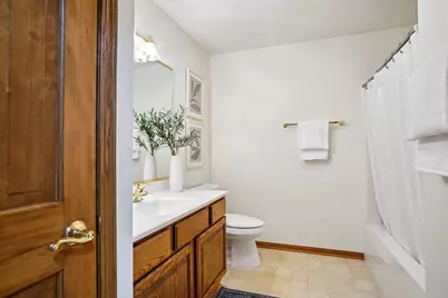 210  Hartford Sq, Hartford, WI 53027 - Photo 17