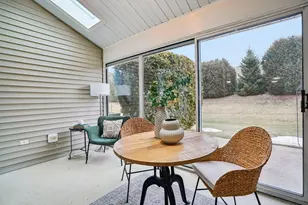 210 Hartford Square, Hartford, WI 53027 - Photo 19