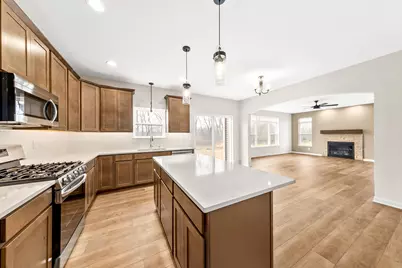 2264  Ravenswood Rd, Burlington, WI 53105 - Photo 17