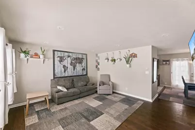 4637 N 101st St, Wauwatosa, WI 53225 - Photo 5