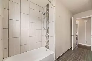 4637 N 101st St, Wauwatosa, WI 53225 - Photo 19