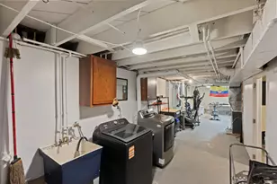 4637 N 101st St, Wauwatosa, WI 53225 - Photo 33