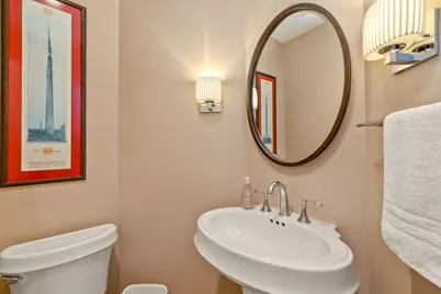 825 N Prospect Ave #701, Milwaukee, WI 53202 - Photo 17