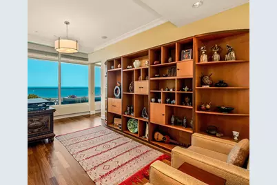 825 N Prospect Ave #701, Milwaukee, WI 53202 - Photo 13