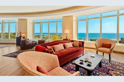 825 N Prospect Ave #701, Milwaukee, WI 53202 - Photo 3