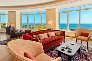 825 N Prospect Ave, Milwaukee, WI 53202 - Photo 3