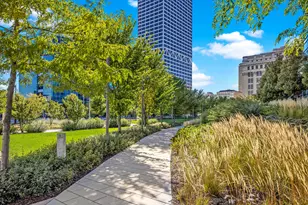 825 N Prospect Ave, Milwaukee, WI 53202 - Photo 27