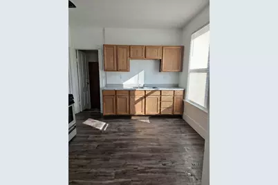 1801 N Wisconsin St #LOWER, Racine, WI 53402 - Photo 5