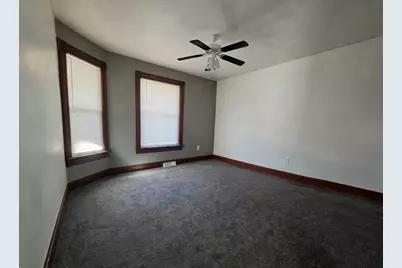 1801 N Wisconsin St #LOWER, Racine, WI 53402 - Photo 5