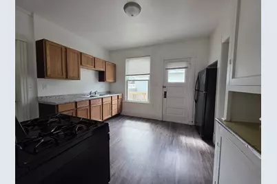 1801 N Wisconsin St #LOWER, Racine, WI 53402 - Photo 3