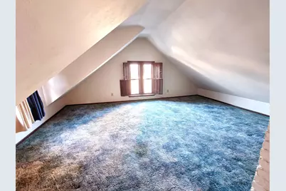 1227 E Kane Pl, Milwaukee, WI 53202 - Photo 7