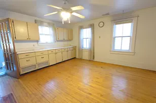 1227 E Kane Pl, Milwaukee, WI 53202 - Photo 3