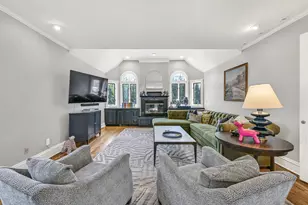 806 E Beaumont Ave, Whitefish Bay, WI 53217 - Photo 13