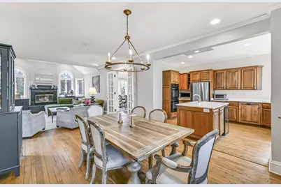 806 E Beaumont Ave, Whitefish Bay, WI 53217 - Photo 17