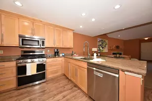 1600 W Green Tree Rd, Glendale, WI 53209 - Photo 13