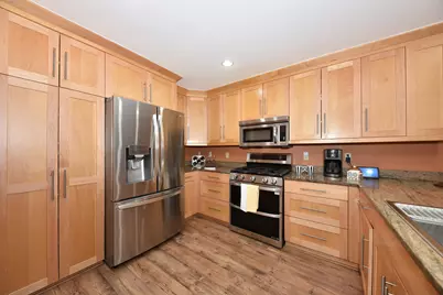 1600 W Green Tree Rd #302, Glendale, WI 53209 - Photo 5