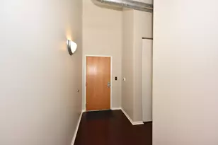 1924 N Hubbard St, Milwaukee, WI 53212 - Photo 9