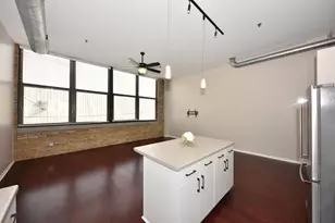 1924 N Hubbard St, Milwaukee, WI 53212 - Photo 5