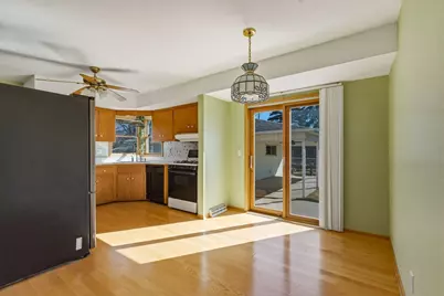 N86W18105  Summit Dr, Menomonee Falls, WI 53051 - Photo 9