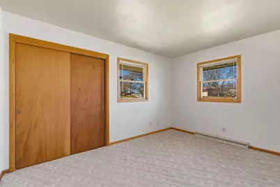 N86W18105  Summit Dr, Menomonee Falls, WI 53051 - Photo 17