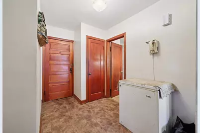 4703 W Jackson Park Dr, Milwaukee, WI 53219 - Photo 31