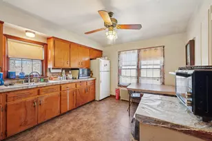 4703 W Jackson Park Dr, Milwaukee, WI 53219 - Photo 35