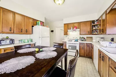 4703 W Jackson Park Dr, Milwaukee, WI 53219 - Photo 17