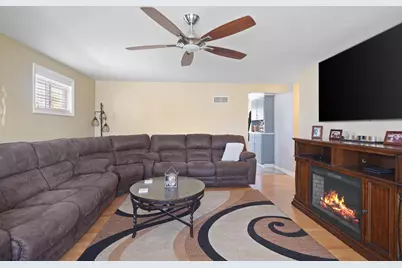 8409  27th Ave, Kenosha, WI 53143 - Photo 11