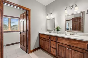 1810 E Bristlecone Dr, Hartland, WI 53029 - Photo 41