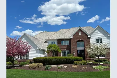 1810 E Bristlecone Dr, Hartland, WI 53029 - Photo 1