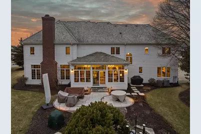 1810 E Bristlecone Dr, Hartland, WI 53029 - Photo 103