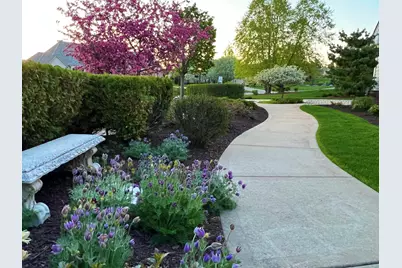 1810 E Bristlecone Dr, Hartland, WI 53029 - Photo 69