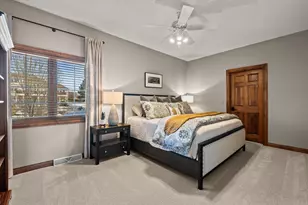 1810 E Bristlecone Dr, Hartland, WI 53029 - Photo 37