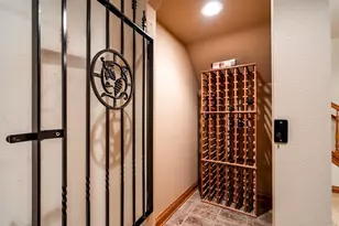 1810 E Bristlecone Dr, Hartland, WI 53029 - Photo 59