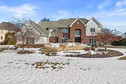 1810 E Bristlecone Dr, Hartland, WI 53029 - Photo 97