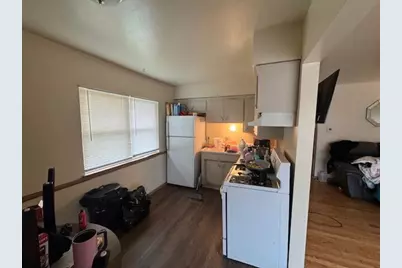 8922 W Villard Ave, Milwaukee, WI 53225 - Photo 5