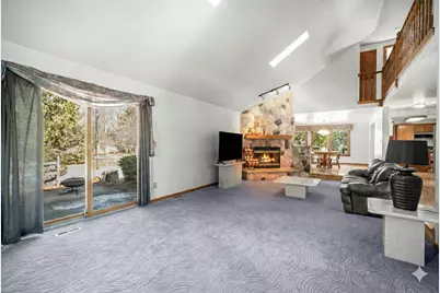 W342N6303  Kathy Dr, Lac La Belle, WI 53066 - Photo 3