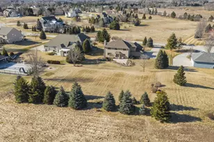 3219 Old Hickory Pl, West Bend, WI 53095 - Photo 45