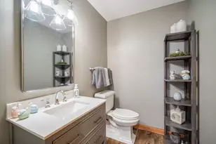 3219 Old Hickory Pl, West Bend, WI 53095 - Photo 19