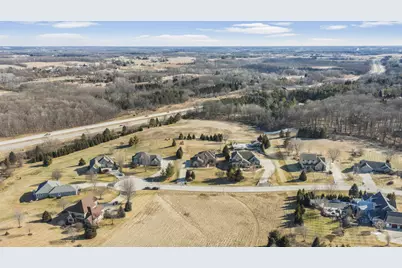 3219  Old Hickory Pl, West Bend, WI 53095 - Photo 43