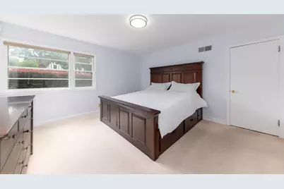 2441 N 97th St, Wauwatosa, WI 53226 - Photo 15