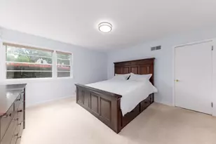 2441 N 97th St, Wauwatosa, WI 53226 - Photo 15