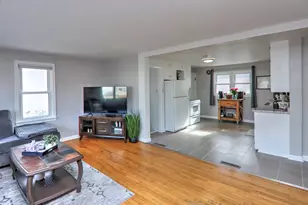 2125 Fairmont St, Manitowoc, WI 54220 - Photo 5