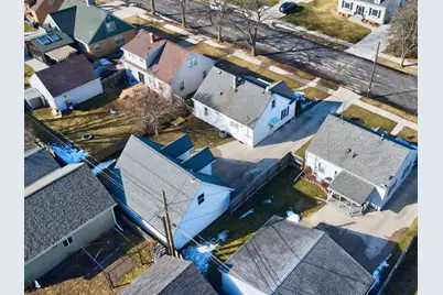 2125  Fairmont St, Manitowoc, WI 54220 - Photo 3