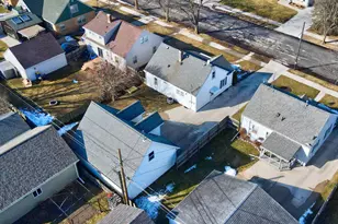 2125 Fairmont St, Manitowoc, WI 54220 - Photo 3