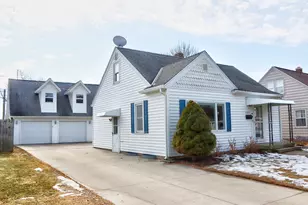 2125 Fairmont St, Manitowoc, WI 54220 - Photo 1