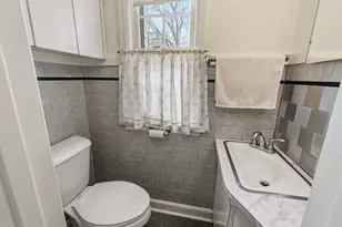 301 North Ave, Hartland, WI 53029 - Photo 17