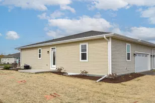 615 Hunter Oaks Blvd, Watertown, WI 53094 - Photo 31