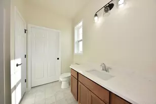 615 Hunter Oaks Blvd, Watertown, WI 53094 - Photo 19